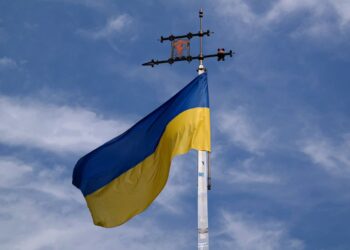 Украина ќе произведува топови под британска лиценца