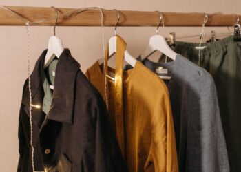 ЕУ забранува уништување на непродадена облека и обувки