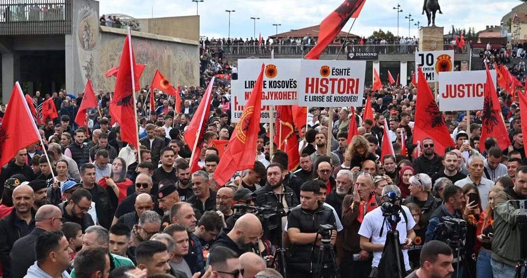 Протест во Скопје на УЧК