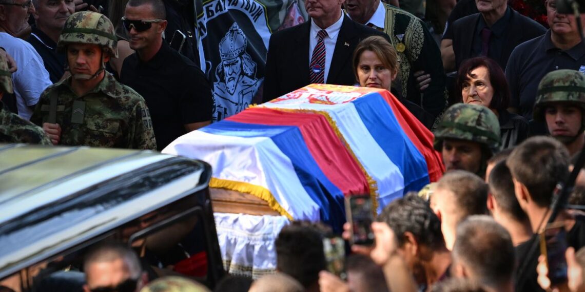 Погребот на Младиќ проследен со воени почести предизвика лавина реакции од претставници на ЕУ