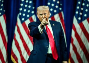 Трамп ветува 5.000 долари за секој Американец ако републиканците победат на изборите