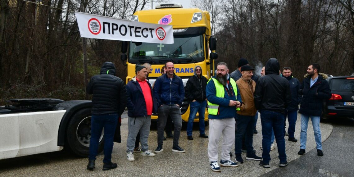 Превозниците од Западен Балкан најавуваат блокада на границите со ЕУ на 14 септември