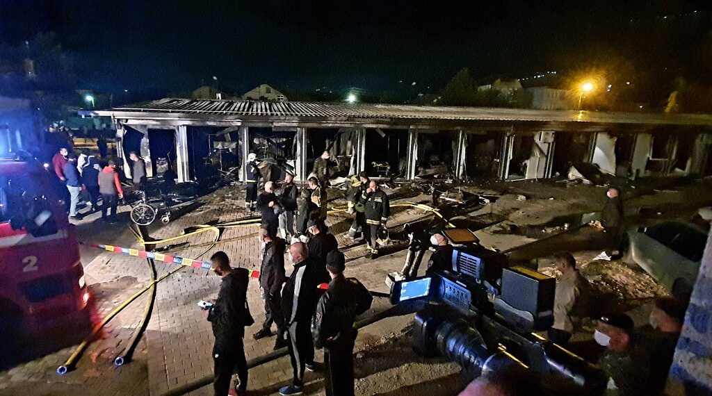 Пет години од трагедијата во Тетово: 14 животи згаснаа, а прашањата за модуларните болници сè уште ја делат јавноста