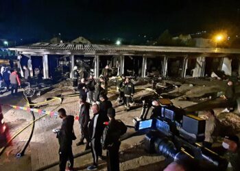 Пет години од трагедијата во Тетово: 14 животи згаснаа, а прашањата за модуларните болници сè уште ја делат јавноста