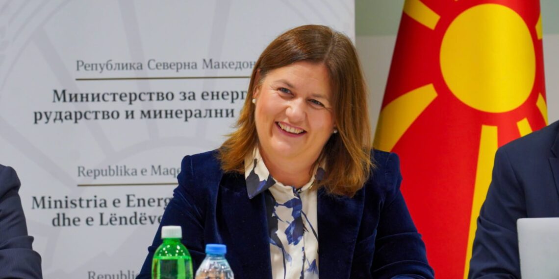 Собранието ќе расправа за интерпелацијата на министерката Сања Божиновска