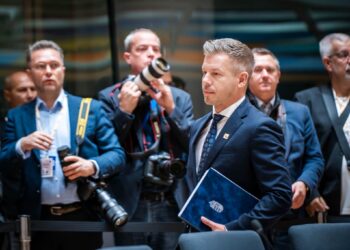 Петер Маѓар најави продолжување на истрагата за корупција и злоупотреби на власта од Виктор Орбан
