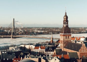 Проукраинската коалиција предводена од премиерот на Латвија освои најмногу гласови на изборите